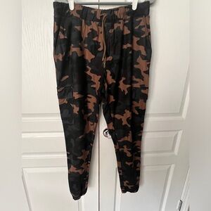ZYIA Delancey Cargo Camo Camouflage Green Black Jogger Pant